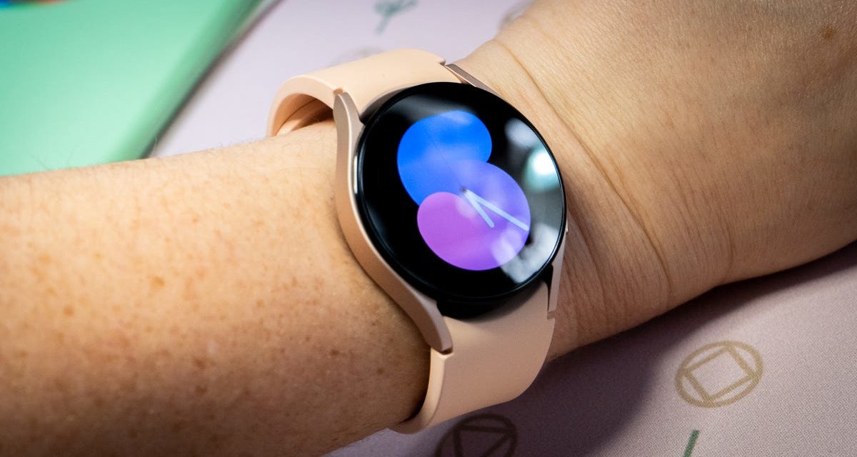 Samsung Finally Enables the Temperature Sensor on the Galaxy Watch 5