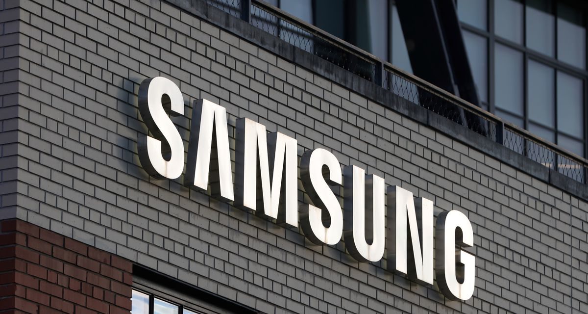 Samsung profit likely lowest in more than 14 years as chip glut persists