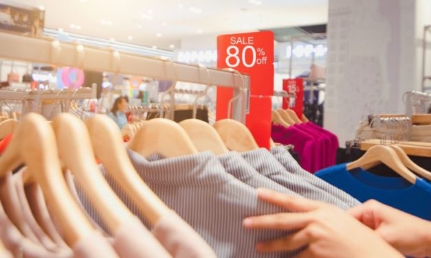 The Psychology of Discounts: Understanding Consumer Behavior and Decision-Making in Retail
