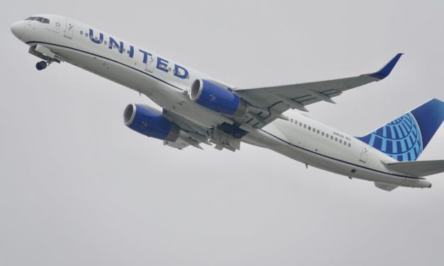 United offers travelers 30,000 miles following week-long disruptions