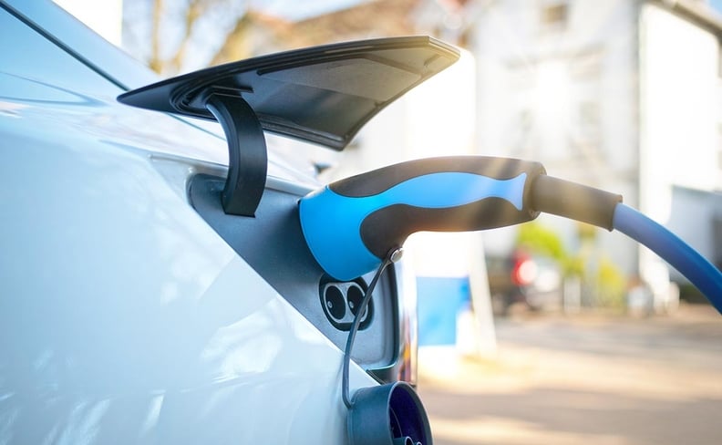 Heat wave lowers driving range in some EVs by 31%