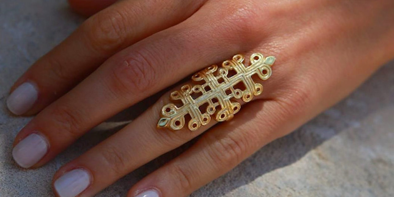 Byzantine Jewelry Is The Regal, Antique-Inspired Trend We’re Suddenly Seeing Everywhere