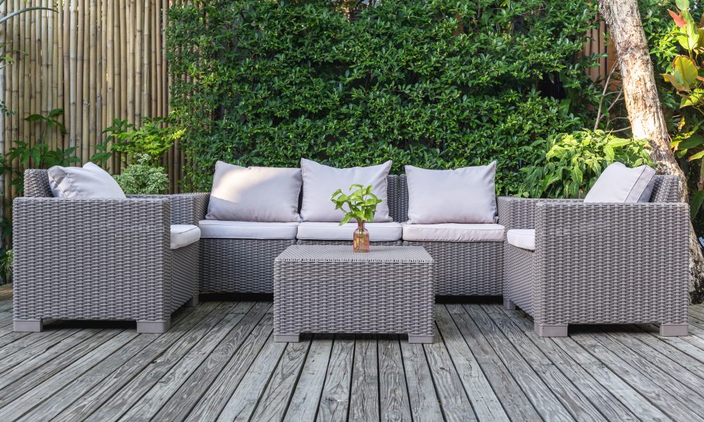 Maximizing your patio furniture buying strategy: Timing and material considerations