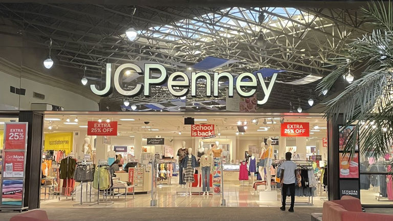 Why this JCPenney deal looks like an “act of desperation”