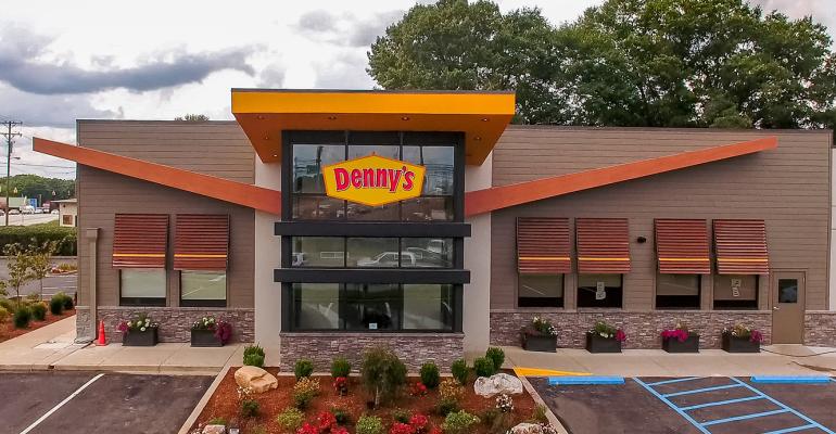 Denny’s debuts new education program for restaurant teams