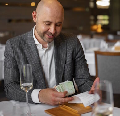 Tipping In Restaurants Falls For The First Time In Years. Blame ‘Tip Fatigue’ (Video)