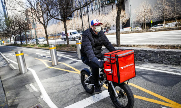 Uber, DoorDash and GrubHub lose attempt to block NYC delivery worker wage mandate