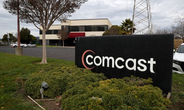 Comcast plummets as NBC owner sheds broadband, cable customers