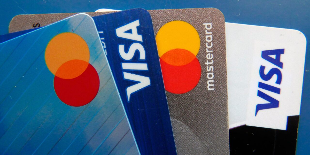 Interest rates on some retail credit cards climb to record 33%. Can they even do that?