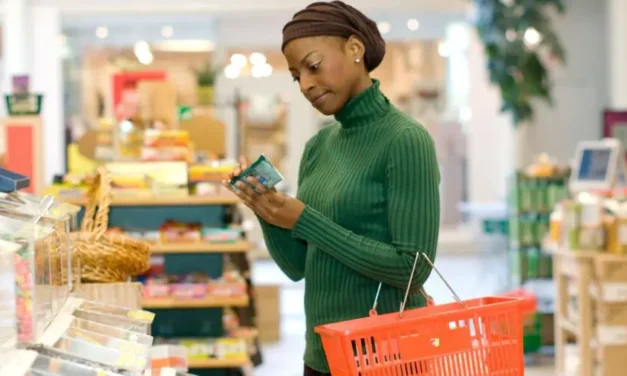 Top 5 Things Grocery Shoppers Look For on Food Labels
