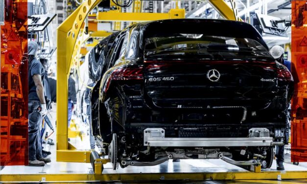 Mercedes will swap EQS electric SUV production for new 300-mi GLC EV at US factory