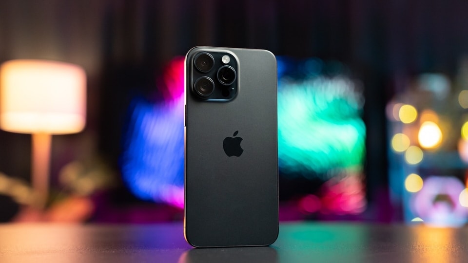 Choosing the perfect camera smartphone can be confusing in the ocean of devices available in the market. So, check out the 5 best camera smartphones of 2023, including the likes of iPhone 15 Pro Max, Samsung Galaxy S23 Ultra, Google Pixel 8 Pro, and more.