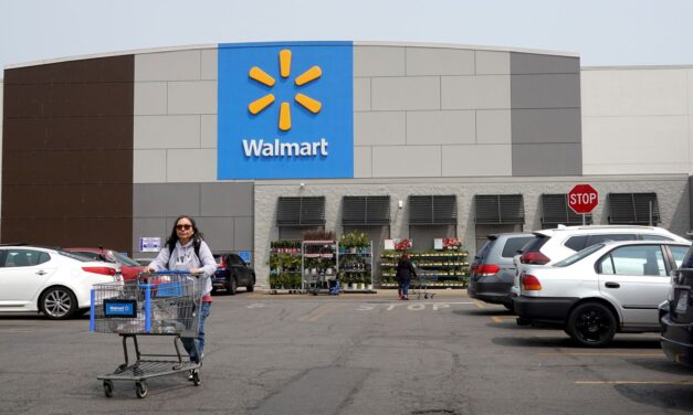 Walmart is widening the gap with Amazon in grocery e-commerce, report finds