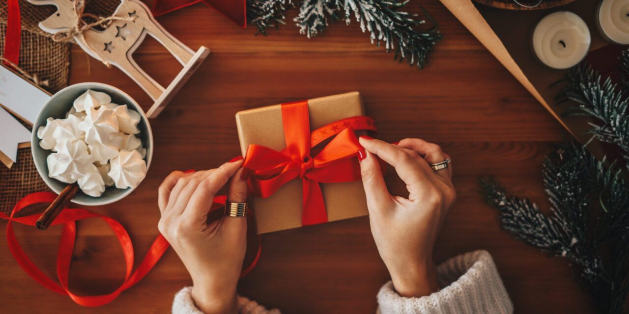 Classic or trending? Three jewelry gifting tips for this holiday season – inRegister