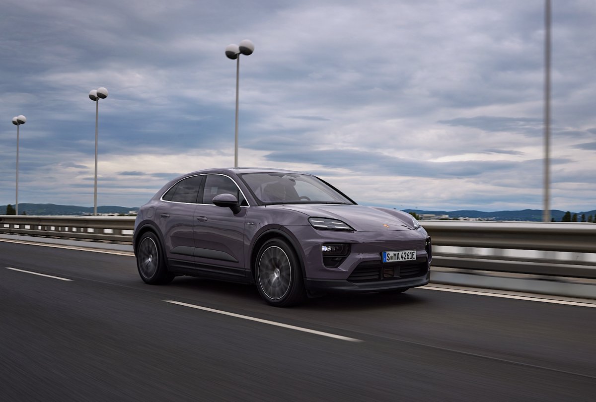 2024-porsche-macan.jpeg