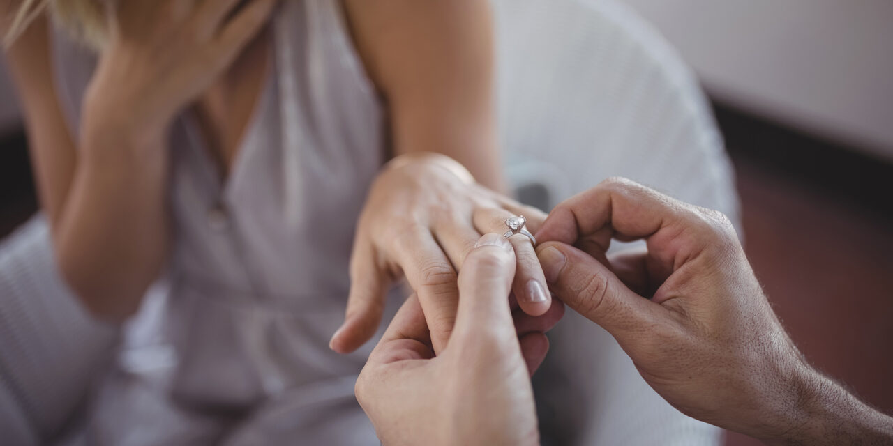 Diamond experts share tips for buying the perfect engagement ring