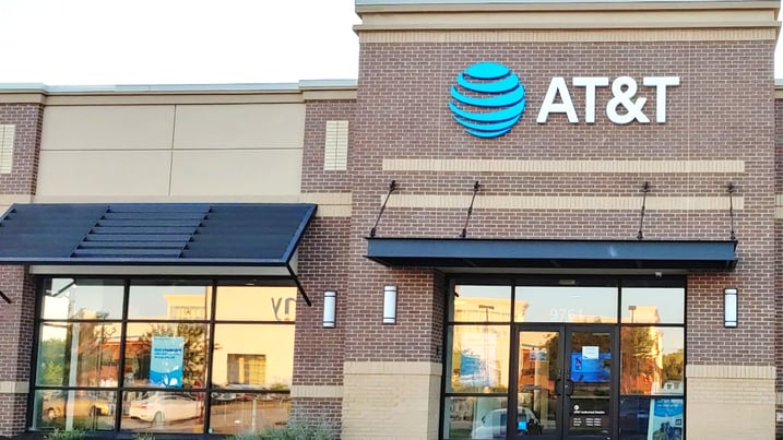 AT&T grows fiber base by 1.1M in 2023