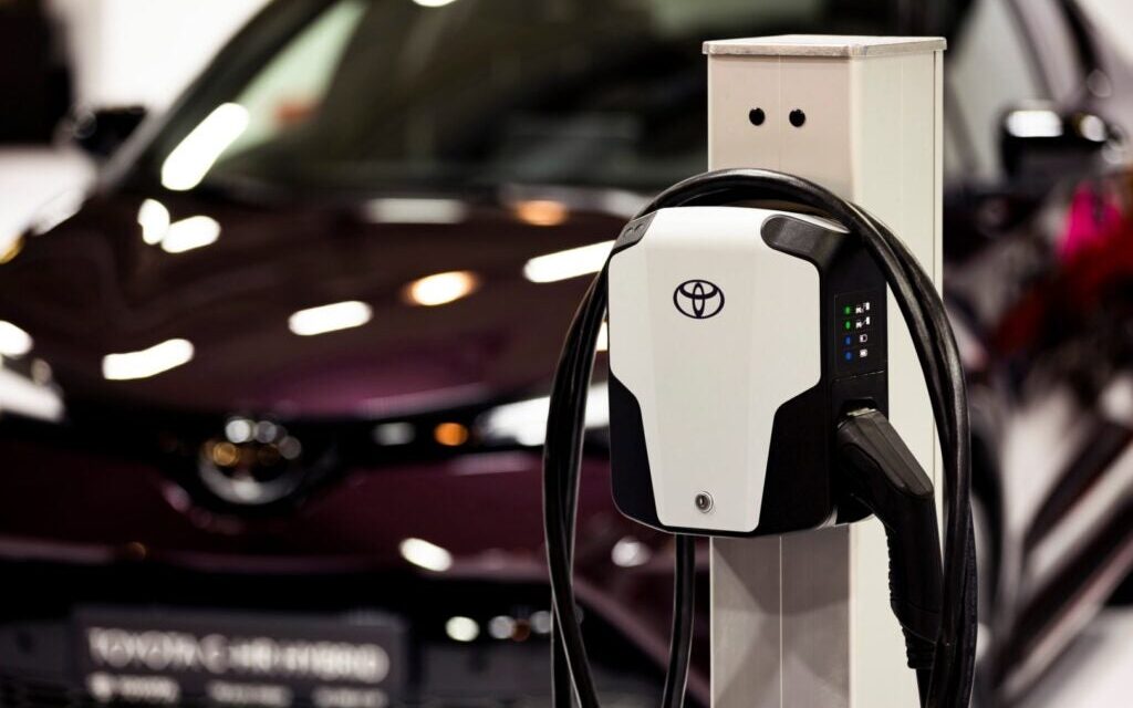 Over Half Of US Car Buyers Lean Towards Electric Or Hybrid — Surprisingly, They Prefer This Brand Over Tesla