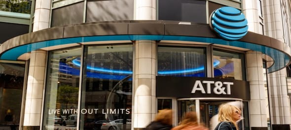 AT&T compensates affected customers with a $5 credit following cellphone network outage