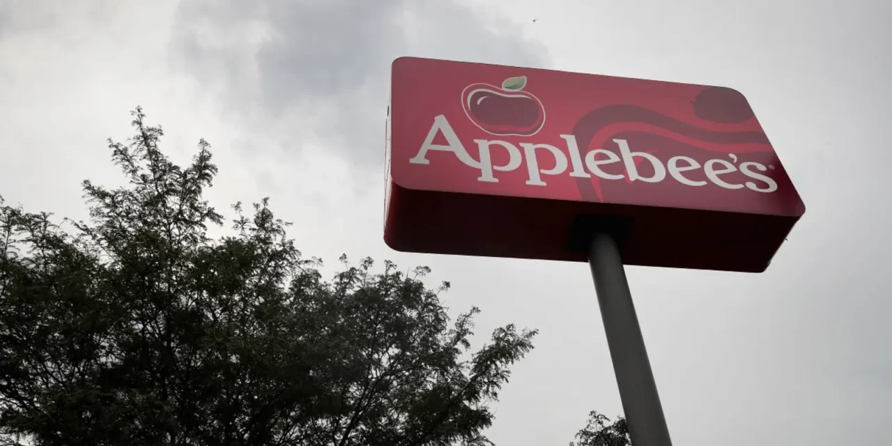 Dine Brands hints at US IHOP/Applebee’s dual branding test