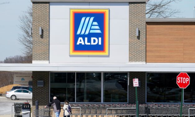 Aldi announces major expansion plans, including 800 new stores