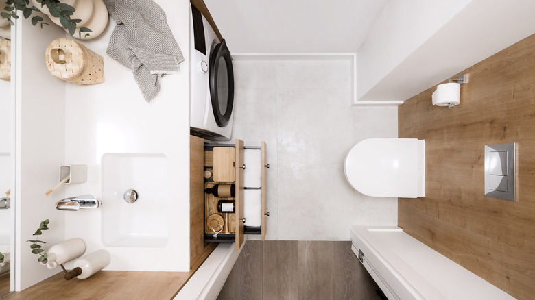 Our Interior Design Expert Names The Best Type Of Flooring To Make A Small Bathroom Feel Bigger