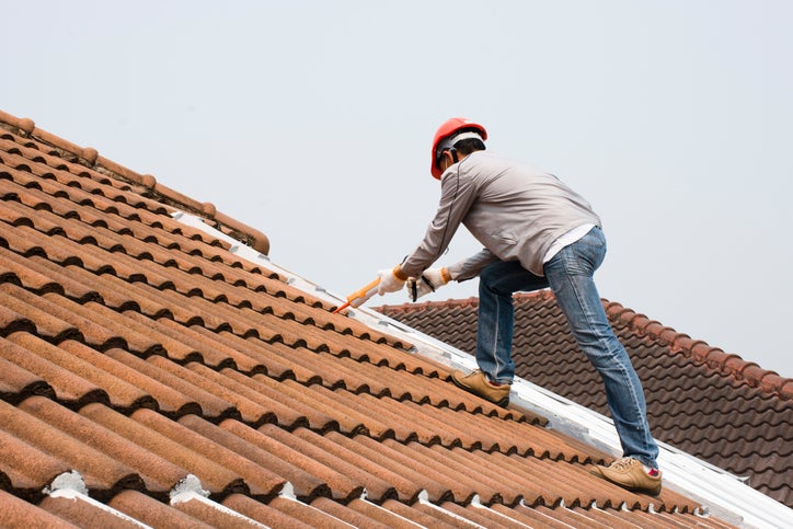 I Put a New Roof on My House. Here’s How Much My Home Insurance Costs Dropped