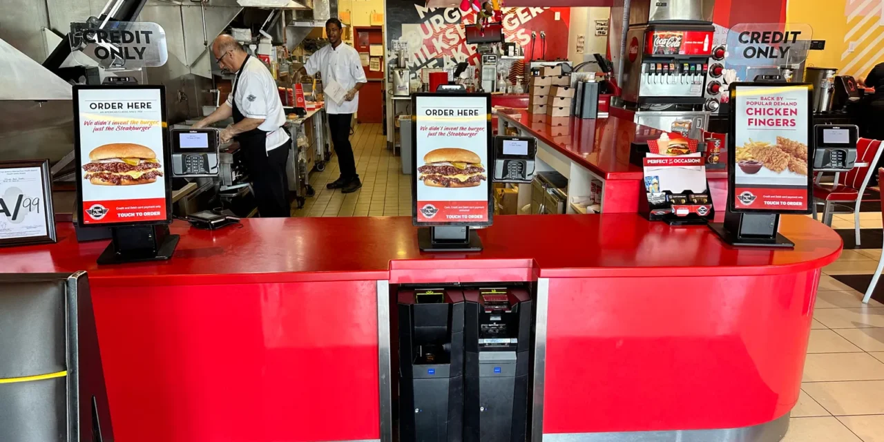 Steak ’n Shake installs facial recognition at self-ordering kiosks