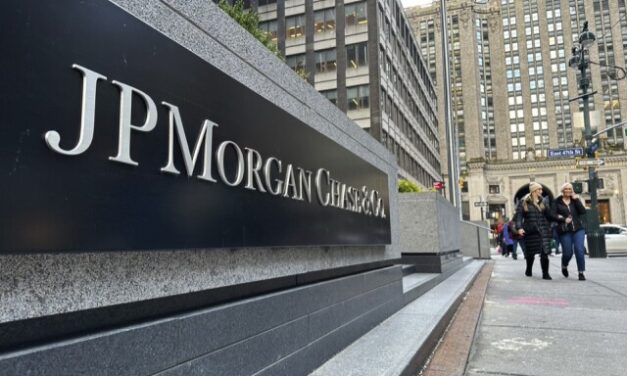 JPMorgan reports 6% rise in 1Q profits as bank earnings season begins. Wells Fargo profit falls