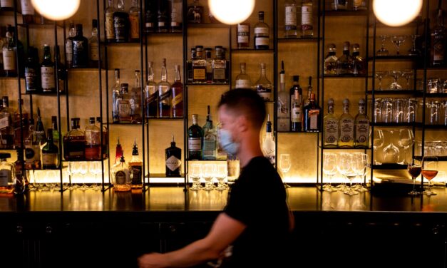 To-go alcohol to be a permanent part of restaurant takeout