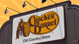 Cracker-Barrel-storefront.jpeg