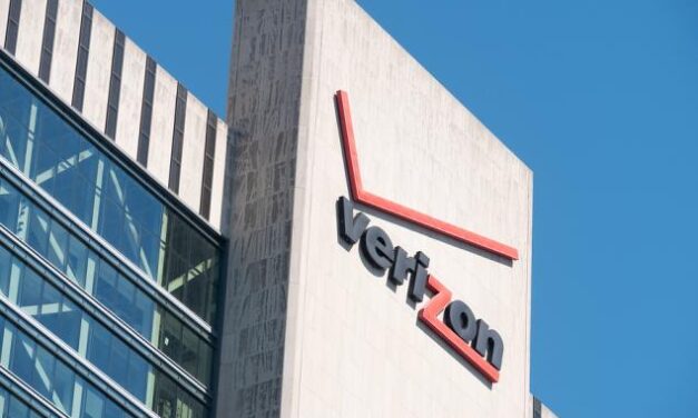 Verizon (VZ) Enhances Customer Service With GenAI Integration