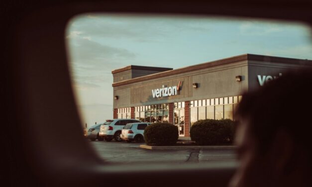 Verizon, T-Mobile Eye US Cellular Acquisition Following Demand for Spectrum Resources