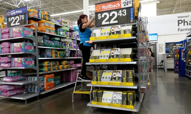 Walmart store employees can now earn up to $1K per year in bonuses