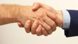handshake2_unsplash.webp