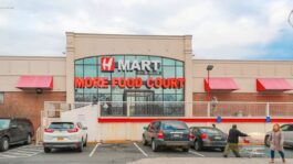 H-Mart-iStock.com-helen89.jpeg