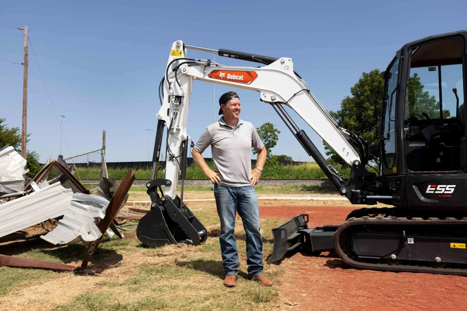 Chip Gaines Just Reminded Us that Home Improvement Skills Are Good for More Than Working on Your Own Home