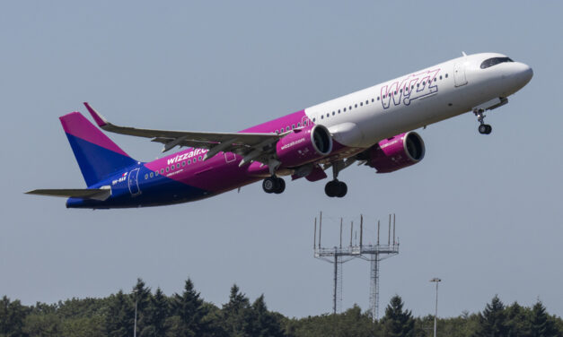 Why Are Airlines Introducing Unlimited ‘All You Can Fly’ Deals?