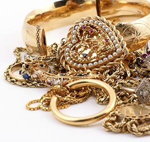 U.S. Gold Jewelry Demand Falls in Second Quarter