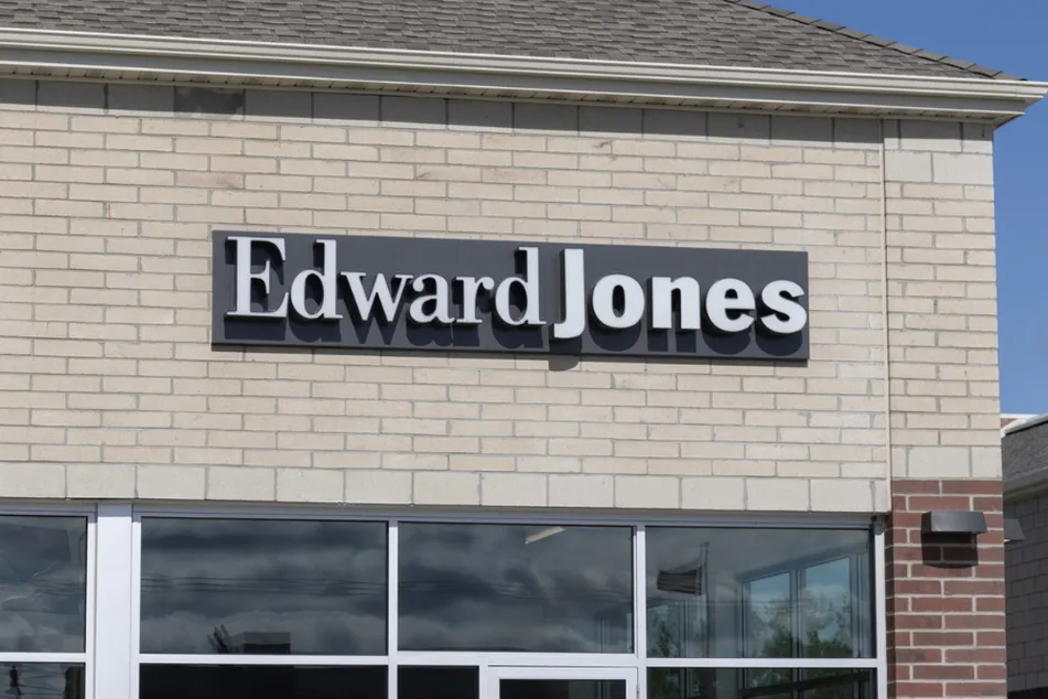 Edward Jones expands financial services offerings in branches