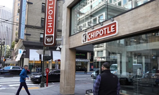 Restaurant industry to grow 0.5% in 2024, IFMA says