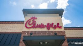 chick-fil-a_1406987949.jpeg