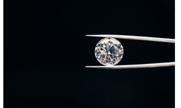 Beginners Guide: Finding the Best Diamond for Your Budget
