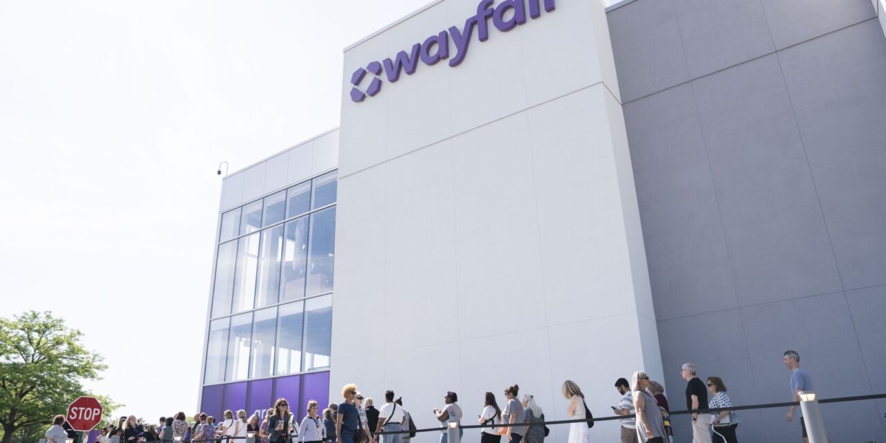 Furniture retailer Wayfair gearing up to open outlet store in Naperville