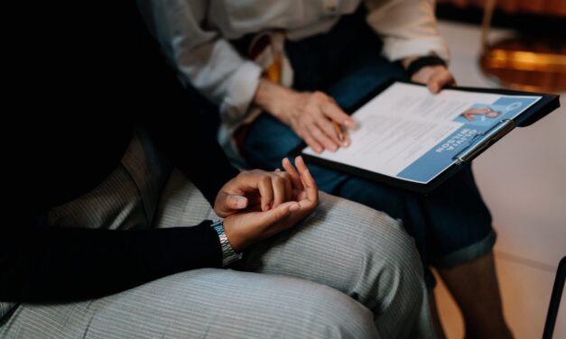 Employers Pause Hiring Amid Recession Fears