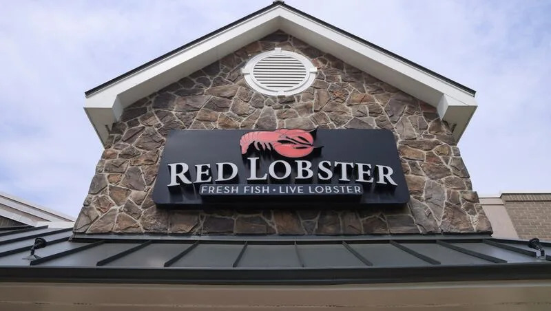 Red Lobster is closing more restaurants after bankruptcy. Where does that leave its beloved Cheddar Bay biscuits?