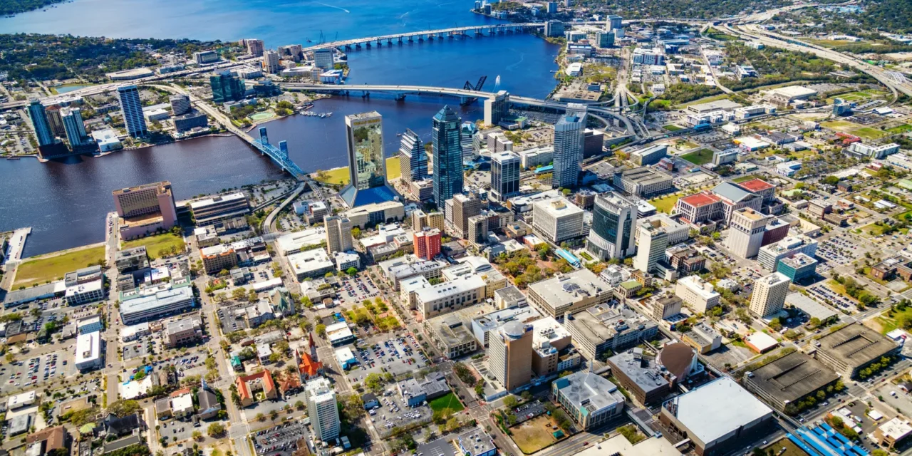 EverBank to buy Michigan’s Sterling Bank for $261M