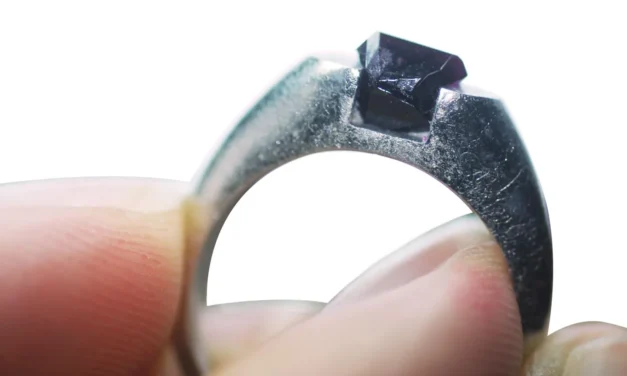 ‘World first’ ruby grown in jewellery setting in lab