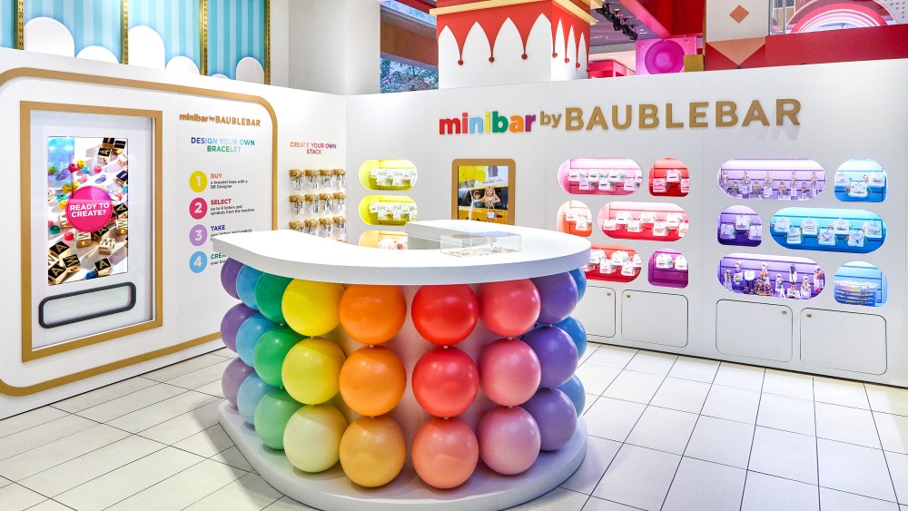 BaubleBar Opens Jewelry Shop-in-shop at FAO Schwarz