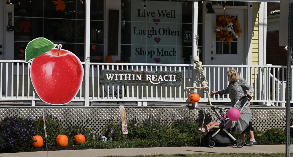 Americans projected to spend near-record $11.6B on Halloween this year